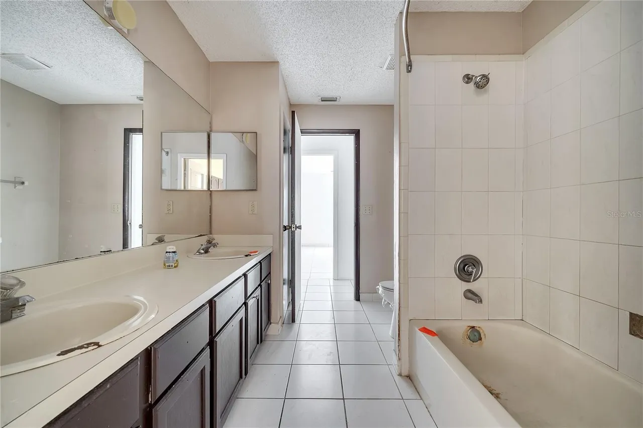 2650 Hilliard Ct