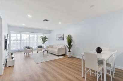 1101 Cactus Ter Apt 203, Delray Beach, FL 33445