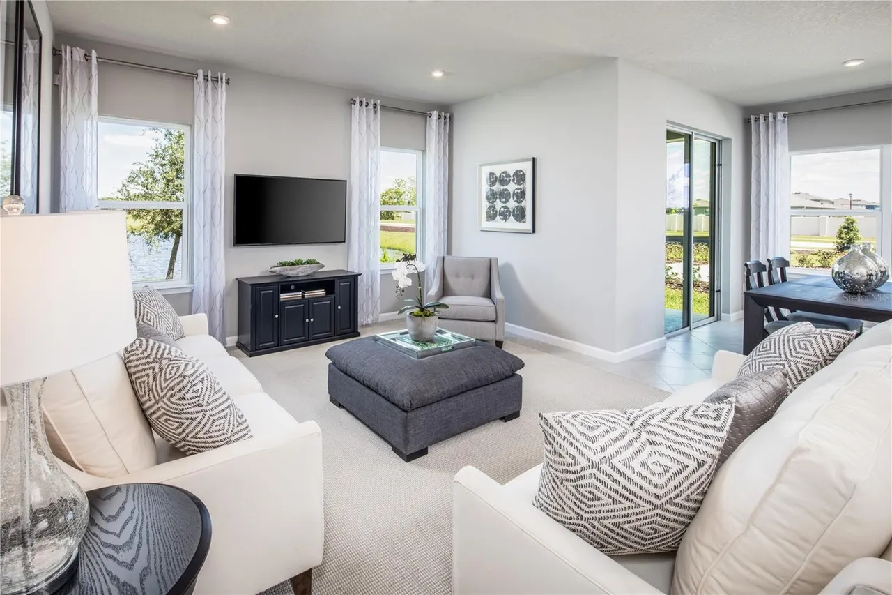 5718 Freshwater Canyon Dr