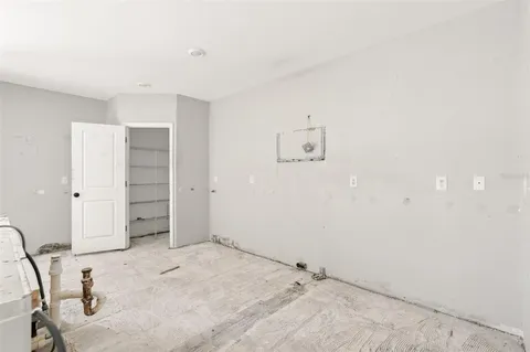 13909 Arbor Pines Dr